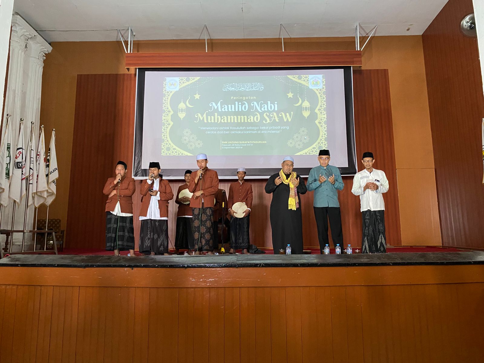 Peringatan Maulid Nabi Muhammad SAW di SMK Untung Surapati yang Penuh Khidmat